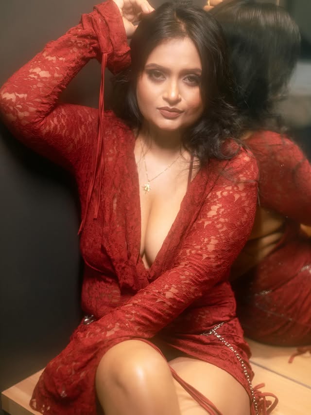 #indoorshoot #photography #model #photooftheday #photoshoot 📸 - @anirban_bhattacharya_phtgr 💄- @sourav26_official by @tania__official28