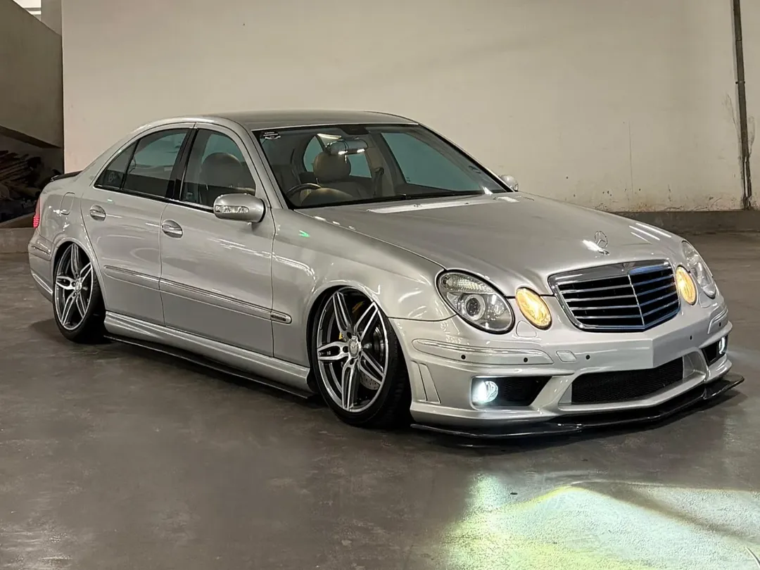 Jual Mobil :Mercedes BenzE260 W211 EleganceYear 2005ODO 98.XXX KilometerAutomatic Transmission Electric SeatCruise ControlFull PaperModification List : AMG E63 BodykitCarbon Front LipsCarbon Side SkirtCarbon DucktailCarbon DiffuserPro7 FoglampAirsuspension by Down AirsuspensionRainbow Speaker Rainbow Prosesor AudioRaimbow Power Mono Hart10 SubwooferFLUX Cable speaker Spion DVR M Tech DashcamFront BBK Brembo 6 Pot Rear BBK Brembo 4 Pot REMUS Valvetronic Exhaust SystemAKRAPOVIC Muffler TipChoose Your Rims :BBS RS 747 Step Up 17 to 19. 9.5(F) - 10,5 (R). ET 20(F)(R), 3 Piece Construction Rims, 5 X 114/2.- Tires Specs: Accelera 215/35 (F), 235/35 (R)ORIGINAL AMG 5 SPOKE W213 AMG LINE 19 inchET43- 49 8 - 9•PRICE : With BBS Rims : 295.000.000 NEGOTIABLEWith AMG Rims : 235.000.000 NEGOTIABLEWHATSAPP : 085894464783#garasiklasik #juale260 #jualmercye260 #jualmercyw211 #jualmobil by @garasi.klasik