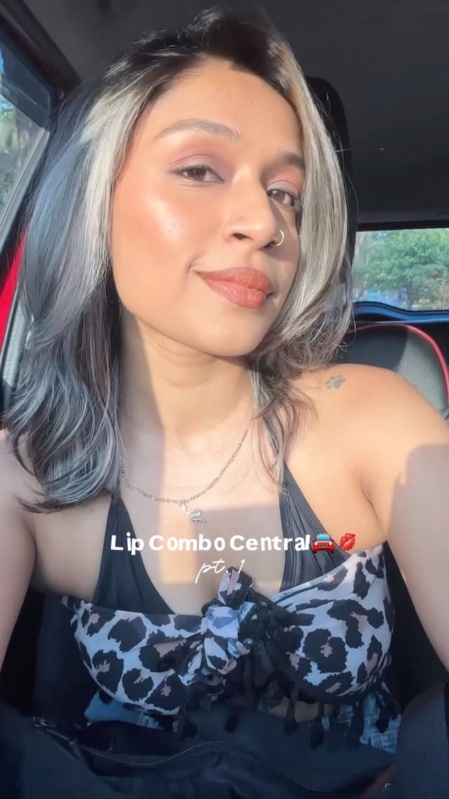 “Shit that looks so SEXY” damn right this lip combo does 🧘🏻‍♀️😘 I never go anywhere without the @reachedmar choco butter and @typsybeauty matte lip balm in iced latte ✨ [ lip combo, lip combo for brown skin, sexy lip combo, statement lips, brown lip liner, mars lip liner choco butter, deep brown lips, go to lip combo, matte lip balm, lip liner for brown skin, affordable lip combo, Goa, ] by @leavesakshialone
