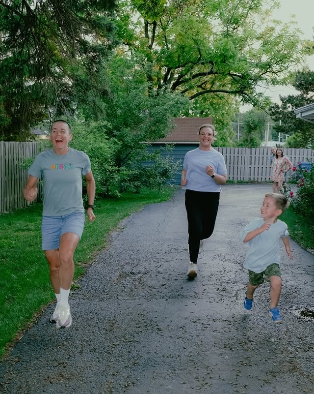 Starting in 15 hours. 

The @fmchallenge tracking page is up on @wahoofitnessofficial’s landing page, linked in my profile. 

Like 2024, all are welcome to ride any stretch or cheer on the roadside. I can’t draft, but I love being the tiny rider in the big world. We just ask that safety is the priority. Though it’ll be tough to resist, I can’t stop to visit. Mark’s record is too challenging to add more breaks. We can spend time together riding— e-bikers are welcome 🤗 

The best way to find me is to download my route from @komoot & watch the tracker to see when I’m coming. As a safe estimate, each day I’ll be trying to ride 240 miles (386km)— segments ➗240 = a rough time frame. Organizing local groups is awesome too. I’d love to see you out there. 

We’ll get all the Komoot Collections & a schedule up on my website, so they’re easy to find. 

Like last time, we will be sharing the daily podcast called “Lael Rides Around the World” This time, I just have to record it on the bike. Edited by Rue, this year, it’s sponsored by @ruckuscomp and the @queenstage.cc. They are helping ship our hats, socks & water bottles to raise money for my ride (still under budget & still working on it :) 

A hearty thanks to everyone that has donated or purchased gear— it puts wind in my sails. 

Moments of calm mixed with moments of stress. Tracking down taillights, getting the gear ready & assembled and meeting the crew. 

Pre-ride highlights are spending time with Rue’s family yesterday & riding the city on Wednesday to visit Spencer, Rue’s stepdad & the team at SRAM. 

I’m preparing myself to be off the computer for 80 days— throwing more plates in the air, but I feel the support of Rue, my crew & all of my partners for the project to keep everything in motion. 

In a moment of clarity, I thought about how alone I felt before my first Tour Divide in 2015. I bivvied out for 19 days while riding solo from Alaska. My friend Julie drove to be with me (thank god). Alberta locals hosted me a couple of nights. 

This time, Rue is holding me tight. The stakes feel higher and we’re giving it everything ❤️

Presented by @rei 

Photos by @rugilekaladyte