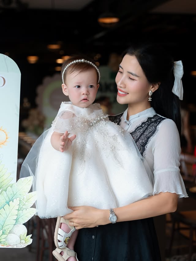 Tôi đã đợi 33 năm cho những khoảnh khắc này ❤️ by @olyfit92