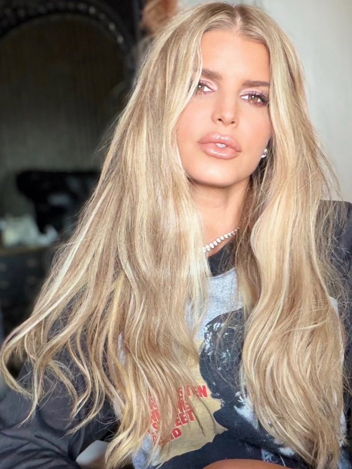 Working on a very special project with my girl @jessicasimpson - I am so proud of you! “Remember who you are!”
hair @kenpaves 
makeup @lynnsimpsonmakeup 
styling @nataliesaidi