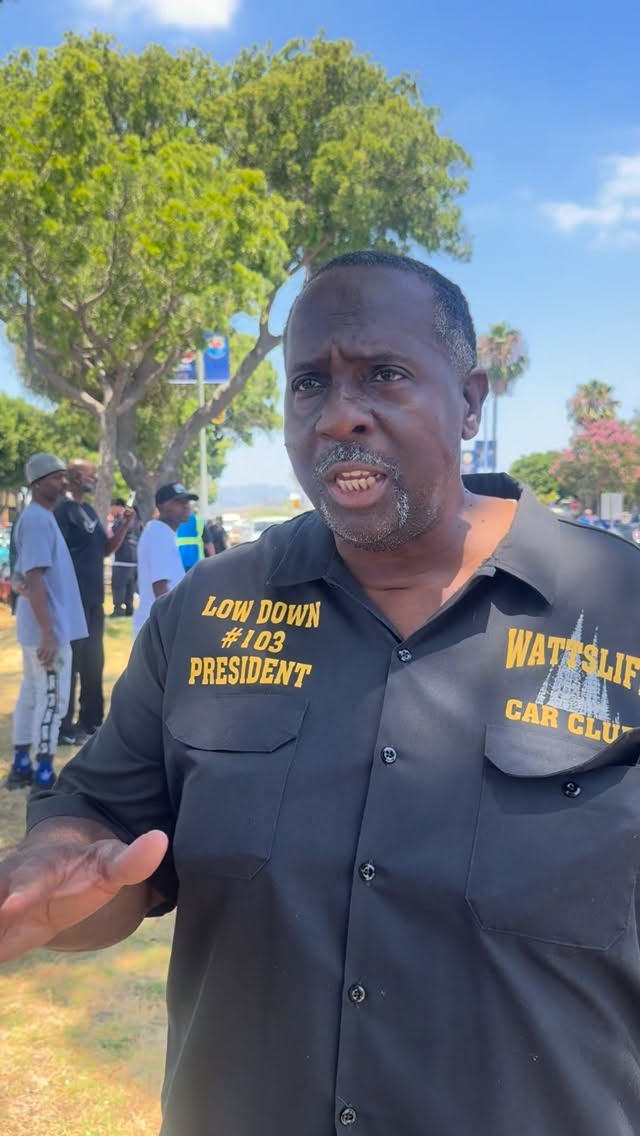 Crenshaw PSA. Don’t block the traffic. Keep it flowing…. They will give you a ticket for stopping traffic… other than that I haven’t seen them tripping. by @cali_swangin_official